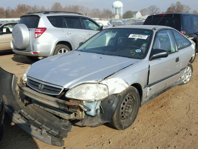 1HGEJ6225YL001807 - 2000 HONDA CIVIC DX SILVER photo 2