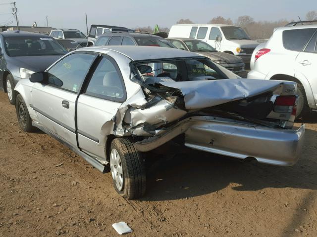 1HGEJ6225YL001807 - 2000 HONDA CIVIC DX SILVER photo 3