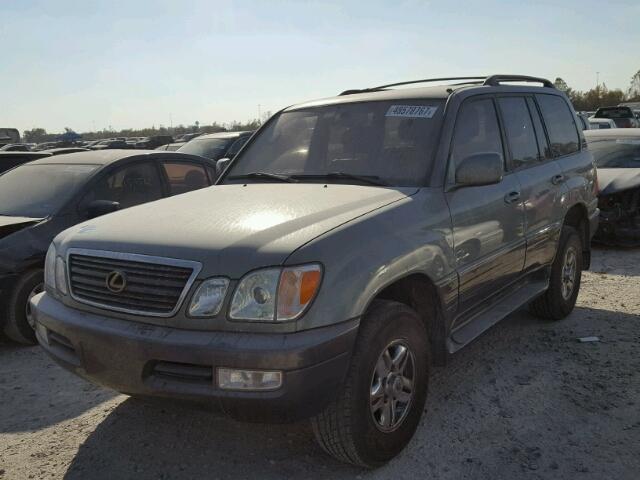 JTJHT00W123521354 - 2002 LEXUS LX 470 GREEN photo 2