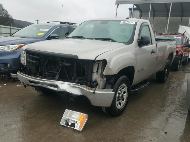 1GTEC14CX9Z193161 - 2009 GMC SIERRA C15 SILVER photo 2