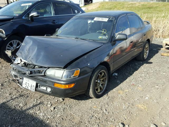 1NXBA02EXTZ367527 - 1996 TOYOTA COROLLA BLACK photo 2