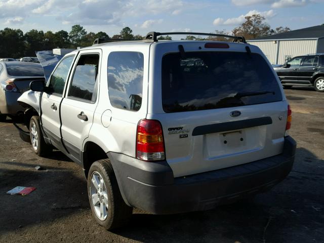 1FMYU03106KD17426 - 2006 FORD ESCAPE XLT SILVER photo 3