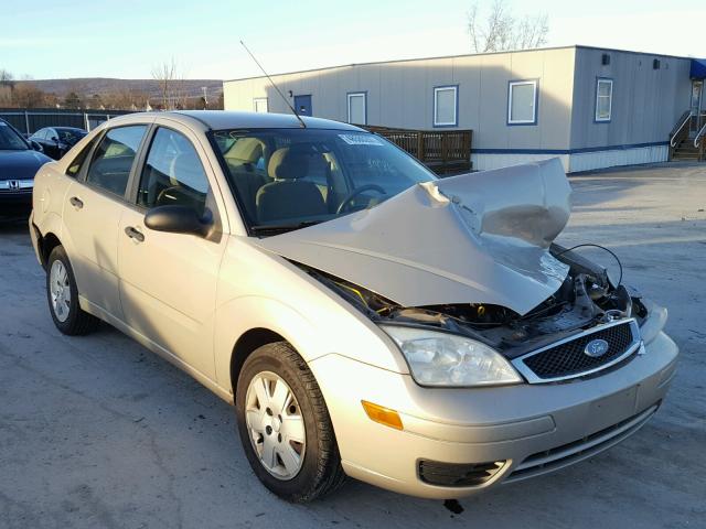 1FAHP34N97W162664 - 2007 FORD FOCUS ZX4 GOLD photo 1