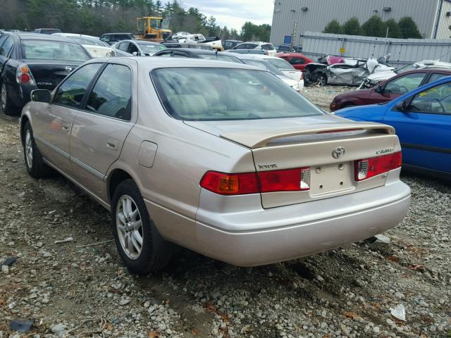 4T1BF28K6YU948329 - 2000 TOYOTA CAMRY LE ბეჟი ფოტო 3