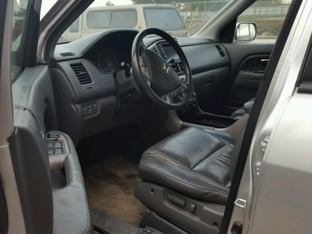 5FNYF28746B047721 - 2006 HONDA PILOT EX SILVER photo 9