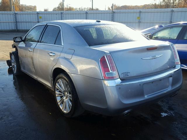 2C3CA6CT9BH522616 - 2011 CHRYSLER 300C GRAY photo 3