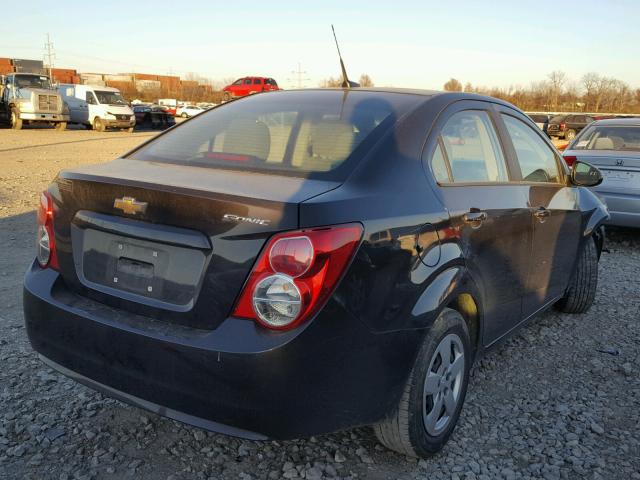 1G1JA5SH0D4205584 - 2013 CHEVROLET SONIC LS 黑色 照片 4
