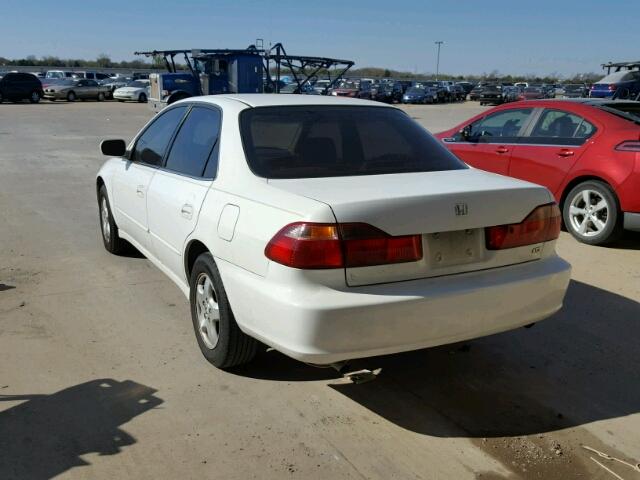 1HGCG1658XA059532 - 1999 HONDA ACCORD EX WHITE photo 3