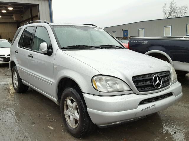 4JGAB54E41A283737 - 2001 MERCEDES-BENZ ML 320 SILVER photo 1