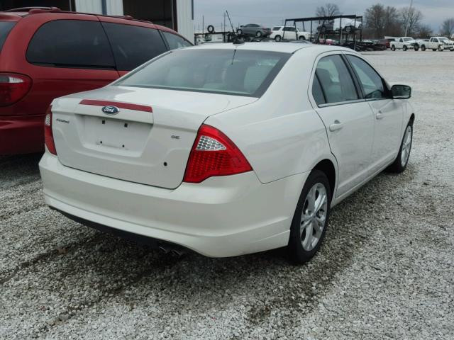 3FAHP0HA3CR117173 - 2012 FORD FUSION SE WHITE photo 4