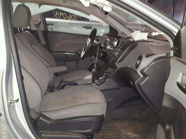 1G1JA5SH3C4214844 - 2012 CHEVROLET SONIC LS 银色 照片 5