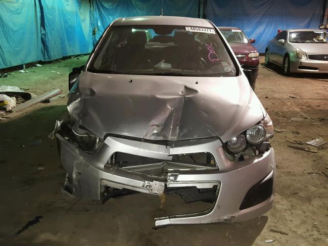 1G1JA5SH3C4214844 - 2012 CHEVROLET SONIC LS SILVER photo 9