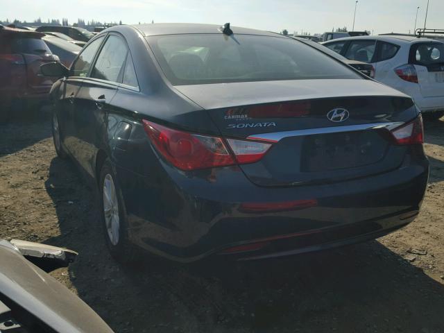 5NPEB4AC9DH555411 - 2013 HYUNDAI SONATA GLS BLUE photo 3