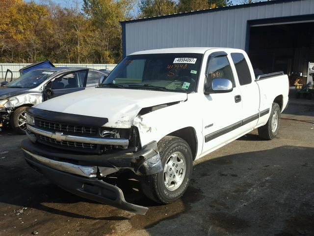 2GCEC19T221417448 - 2002 CHEVROLET SILVERADO WHITE photo 2