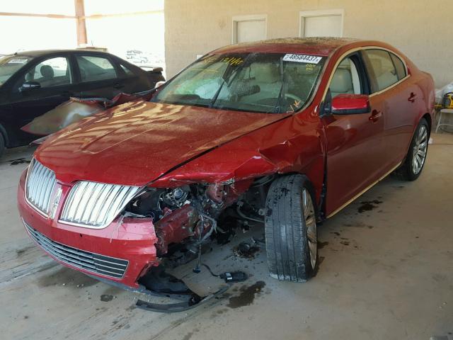 1LNHL9DR0BG606976 - 2011 LINCOLN MKS RED photo 2