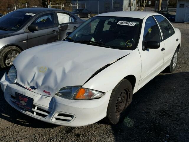 1G1JC524427286379 - 2002 CHEVROLET CAVALIER B WHITE photo 2