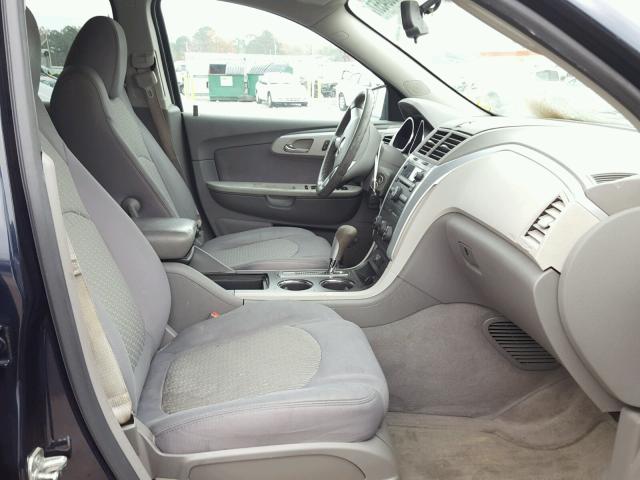 1GNKVEED2BJ298865 - 2011 CHEVROLET TRAVERSE L BLUE photo 5