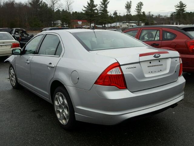 3FAHP0HA4BR167529 - 2011 FORD FUSION SE SILVER photo 3