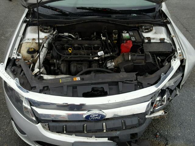 3FAHP0HA4BR167529 - 2011 FORD FUSION SE SILVER photo 7