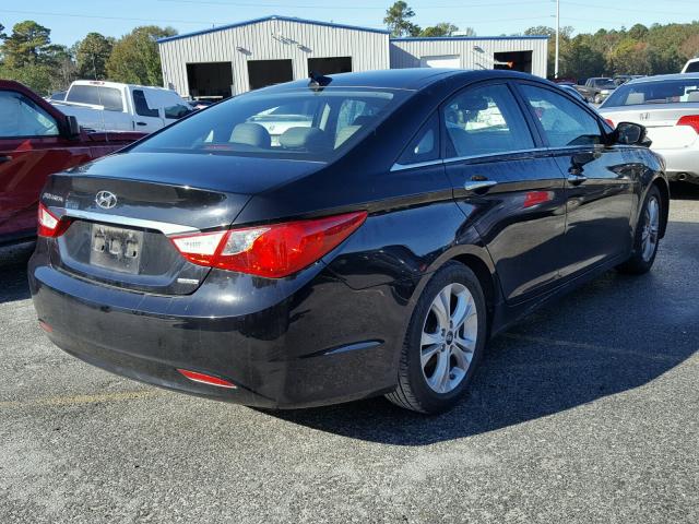 5NPEC4AC1CH411394 - 2012 HYUNDAI SONATA SE BLACK photo 4