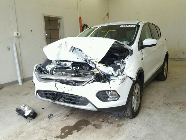 1FMCU9GD6HUC31208 - 2017 FORD ESCAPE SE WHITE photo 2