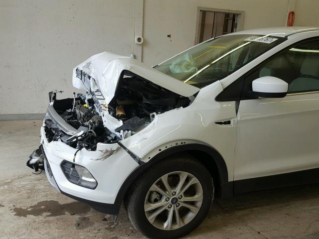 1FMCU9GD6HUC31208 - 2017 FORD ESCAPE SE 白色 照片 9