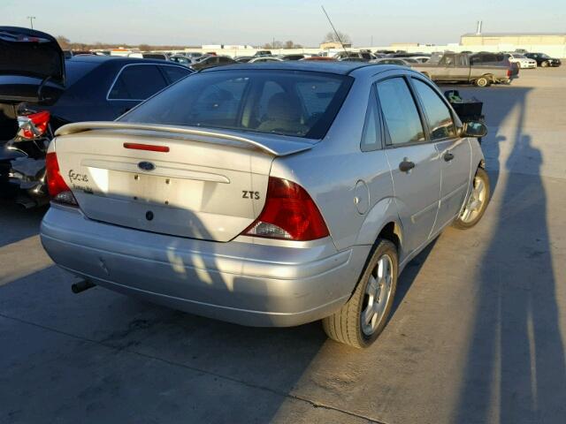 1FAFP38333W173945 - 2003 FORD FOCUS ZTS GRAY photo 4
