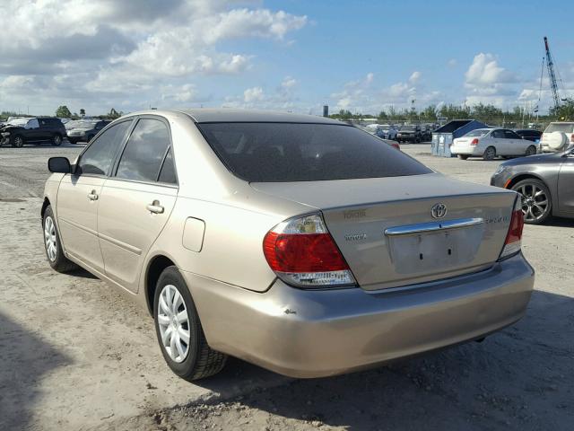 4T1BE30K66U642538 - 2006 TOYOTA CAMRY LE GOLD photo 3