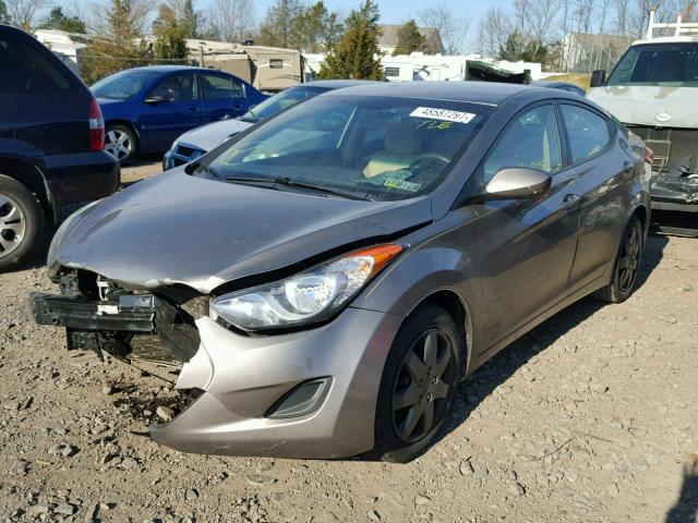 5NPDH4AE9BH027988 - 2011 HYUNDAI ELANTRA GL BEIGE photo 2