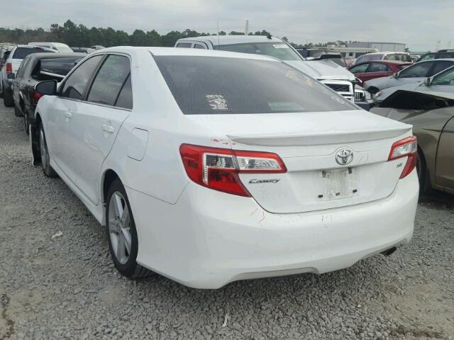 4T1BF1FK6CU612105 - 2012 TOYOTA CAMRY BASE WHITE photo 3