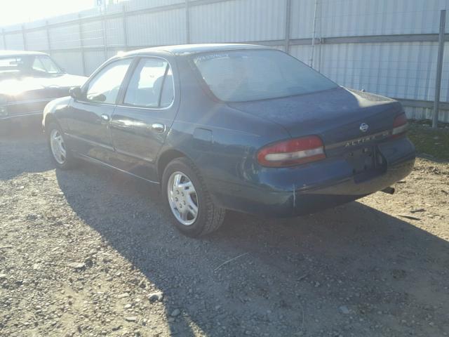 1N4BU31D6SC161766 - 1995 NISSAN ALTIMA XE BLUE photo 3