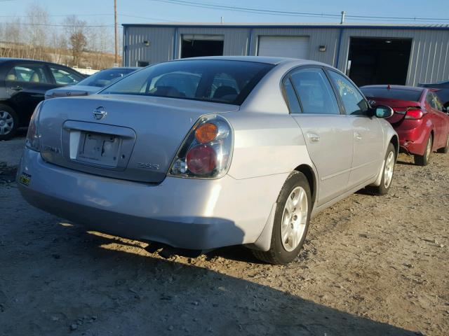 1N4AL11D72C105449 - 2002 NISSAN ALTIMA BAS GRAY photo 4