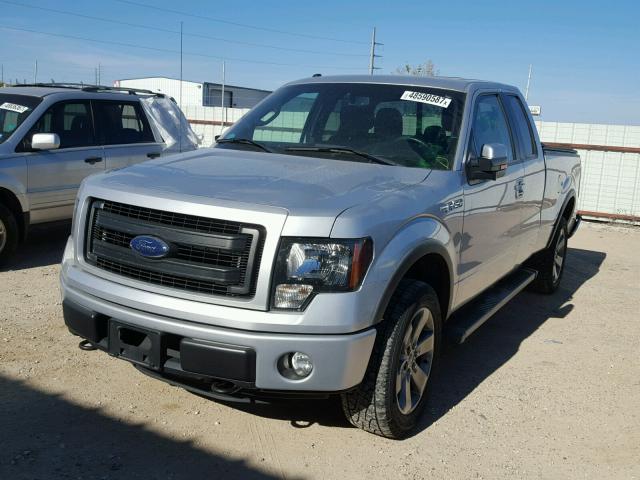 1FTFX1EF8DFC48508 - 2013 FORD F150 SUPER SILVER photo 2