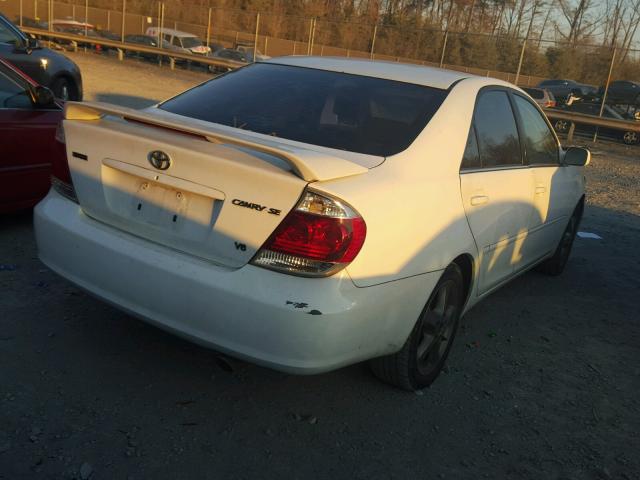 4T1BA32K16U090746 - 2006 TOYOTA CAMRY SE WHITE photo 4