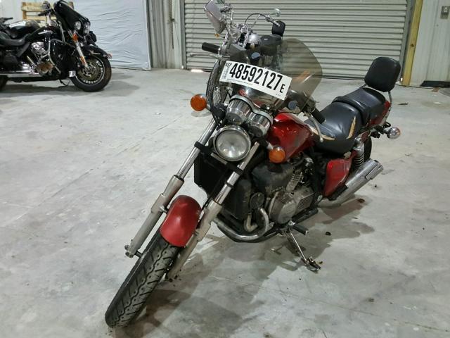 1HFRC2110HA306127 - 1987 HONDA VF700 C RED photo 2