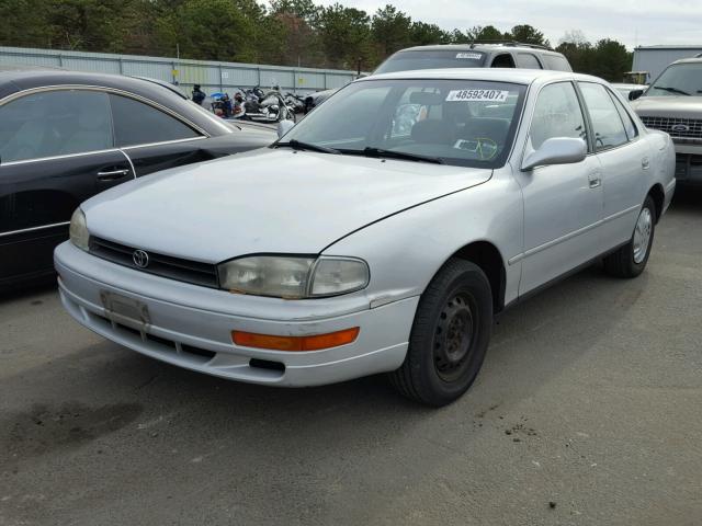 JT2SK12E5P0157818 - 1993 TOYOTA CAMRY GRAY photo 2