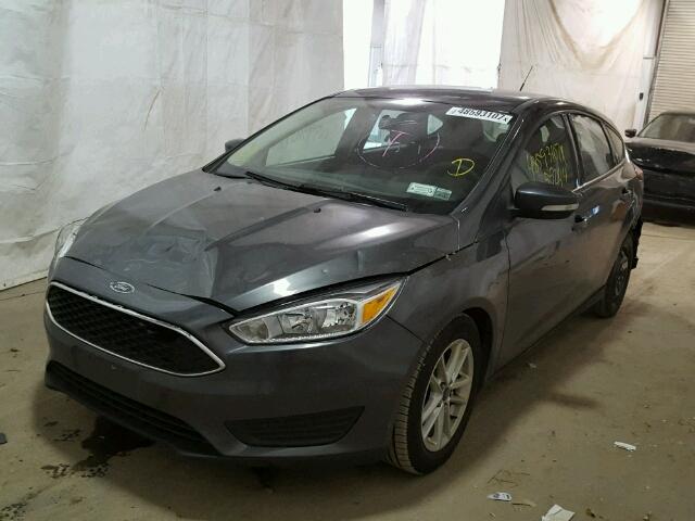 1FADP3K22FL364429 - 2015 FORD FOCUS SE GRAY photo 2