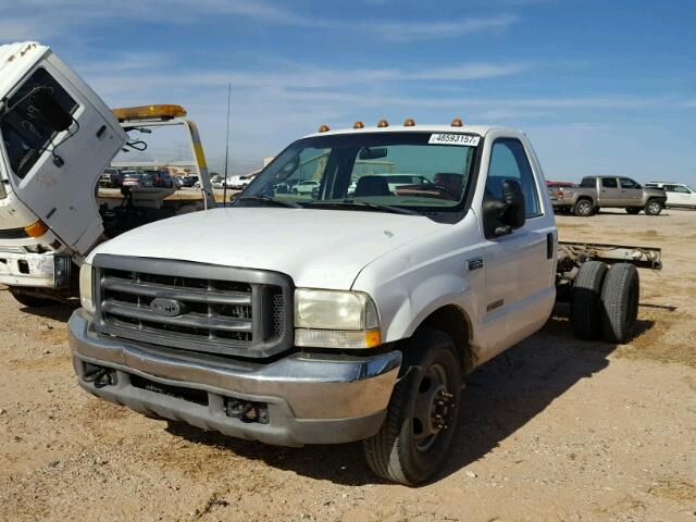 1FDWF36P93EB48570 - 2003 FORD F350 SUPER WHITE photo 2