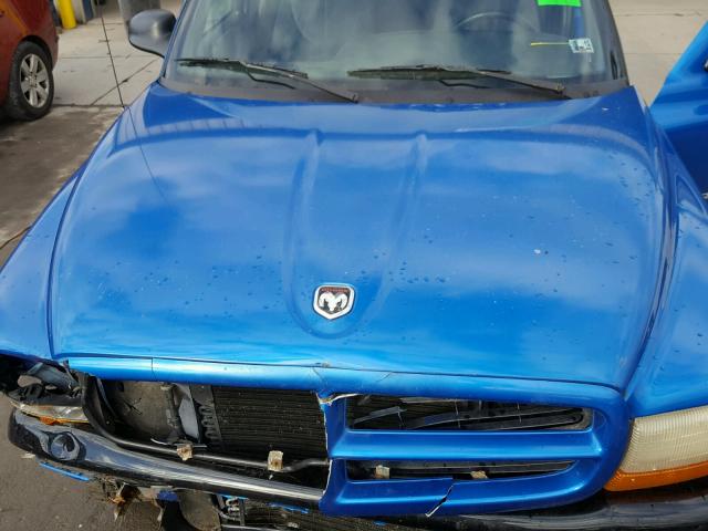 1B7GG22Y8XS197734 - 1999 DODGE DAKOTA BLUE photo 7