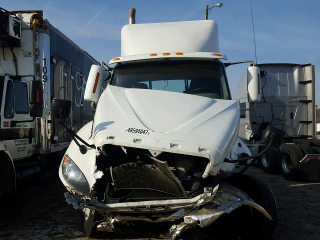 3HCDJSNR4GL363905 - 2016 INTERNATIONAL PROSTAR თეთრი ფოტო 7