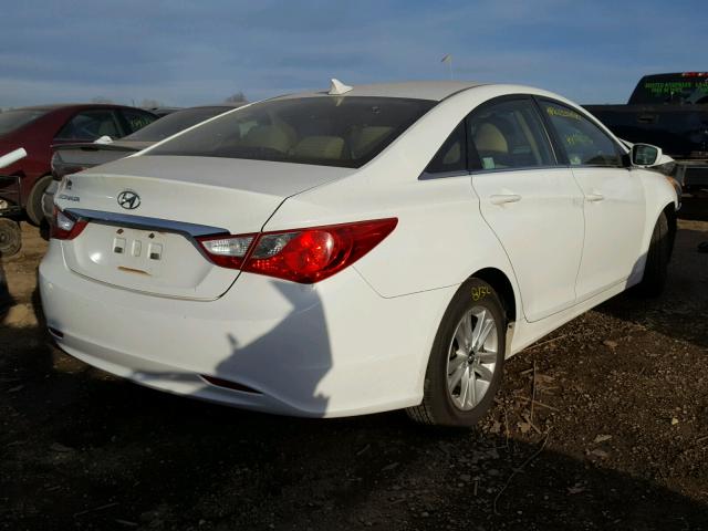 5NPEB4AC3BH168267 - 2011 HYUNDAI SONATA GLS WHITE photo 4