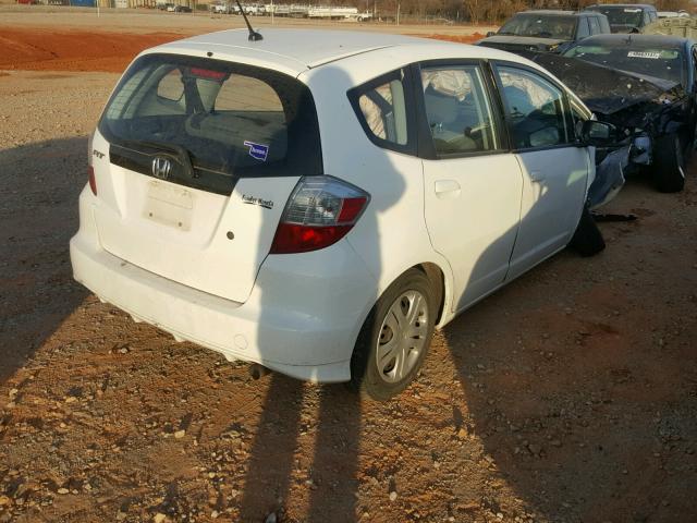 JHMGE8H27AC013668 - 2010 HONDA FIT WHITE photo 4