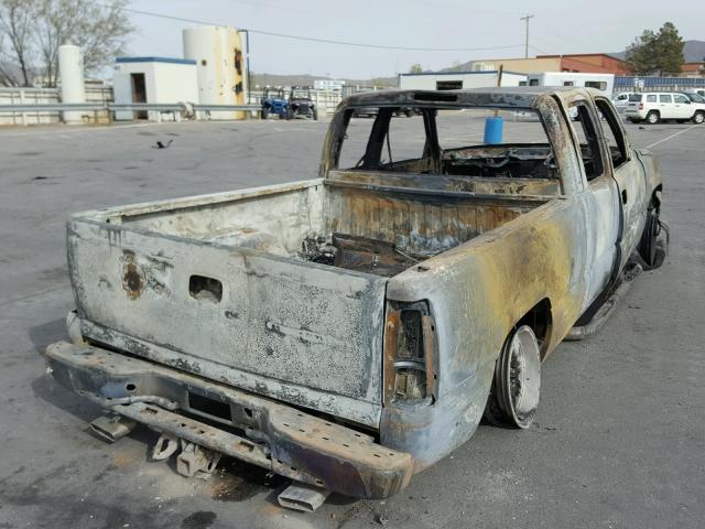 2GCEK19T631122213 - 2003 CHEVROLET SILVERADO BURN photo 4