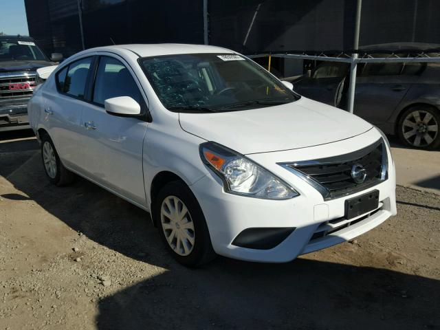 3N1CN7AP7FL899375 - 2015 NISSAN VERSA S WHITE photo 1