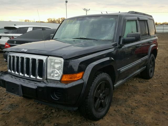 1J8HG48KX7C546284 - 2007 JEEP COMMANDER BLACK photo 2