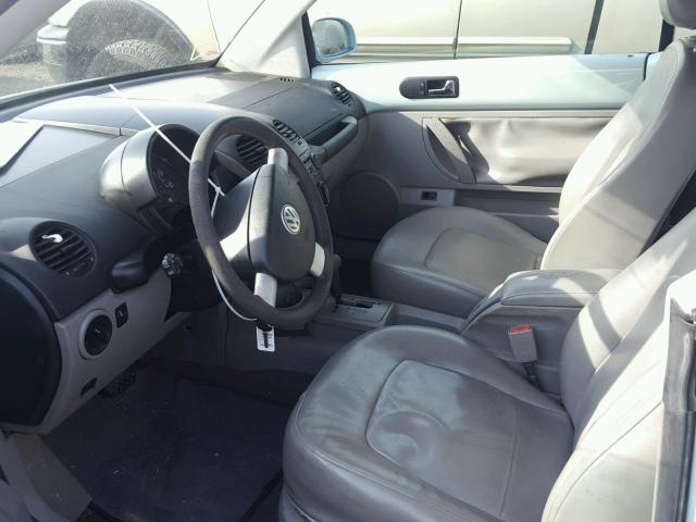 3VWCM31Y95M317915 - 2005 VOLKSWAGEN NEW BEETLE 蓝色 照片 5