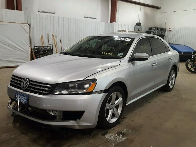 1VWBP7A37DC088424 - 2013 VOLKSWAGEN PASSAT SE SILVER photo 2