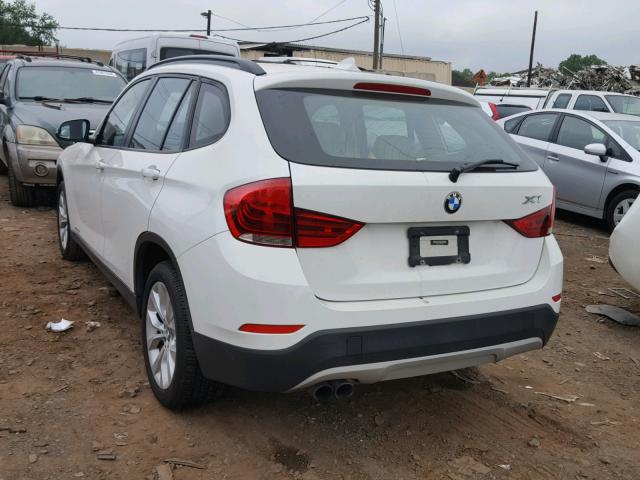 WBAVL1C55EVY15988 - 2014 BMW X1 XDRIVE2 WHITE photo 3