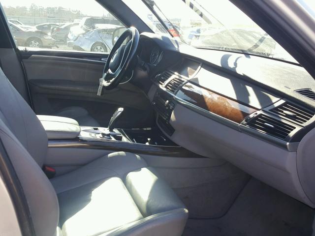 5UXFE835X9L169504 - 2009 BMW X5 XDRIVE4 银色 照片 5