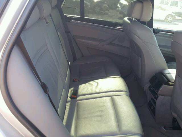 5UXFE835X9L169504 - 2009 BMW X5 XDRIVE4 银色 照片 6